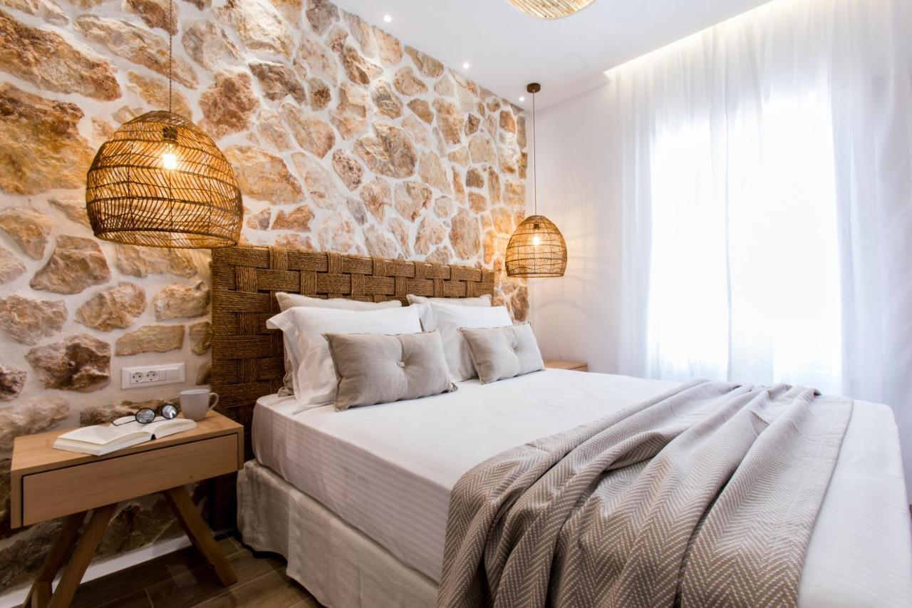 Arsenis Luxury *
