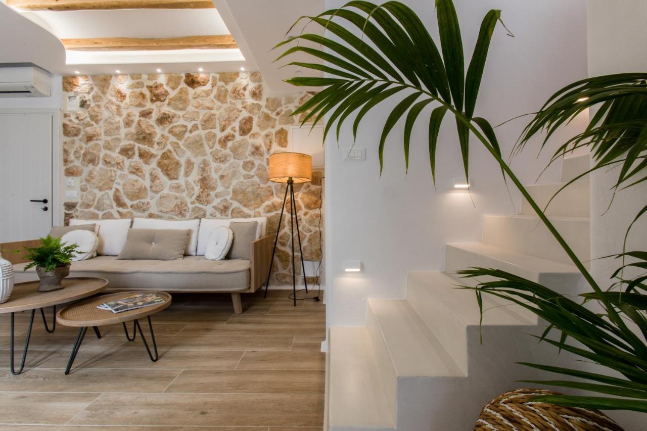 Arsenis Luxury Pláka